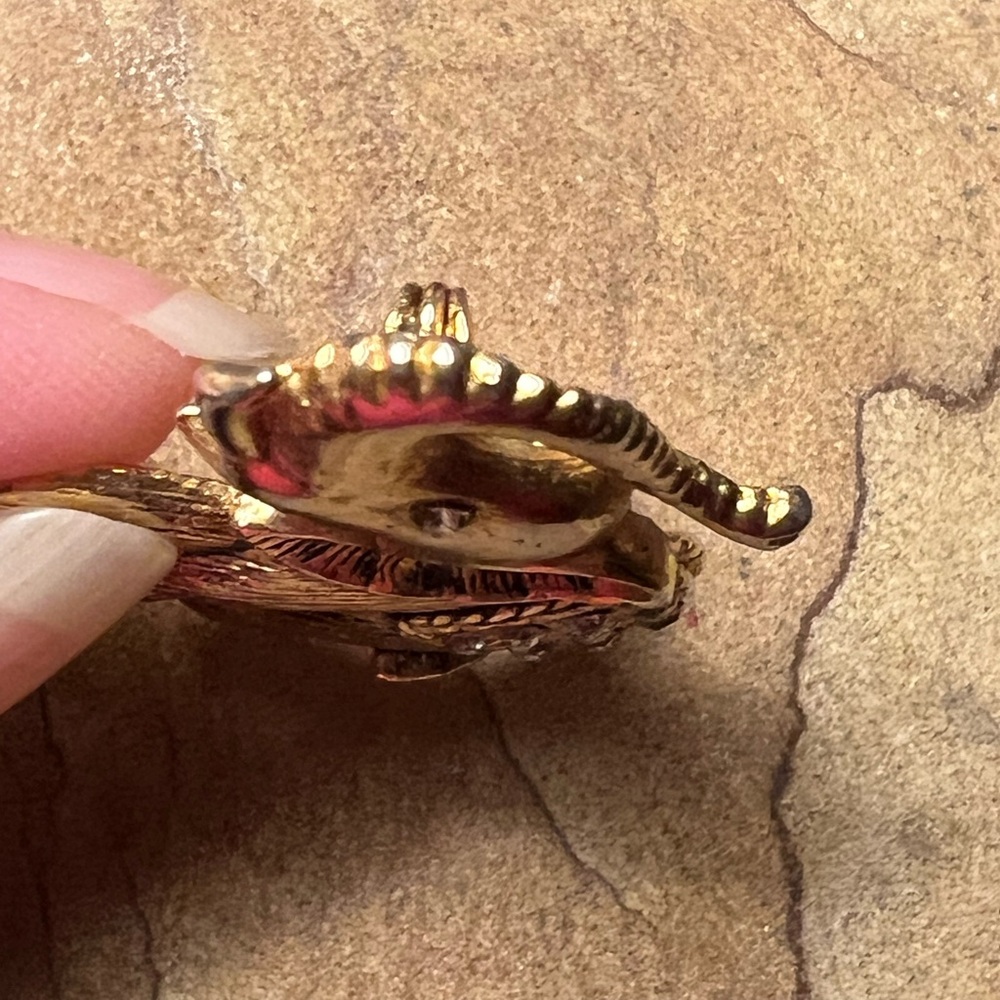 Elegant Gold Elephant Brooch with Rhinestones- Vintage EUC - Picture 4 of 5